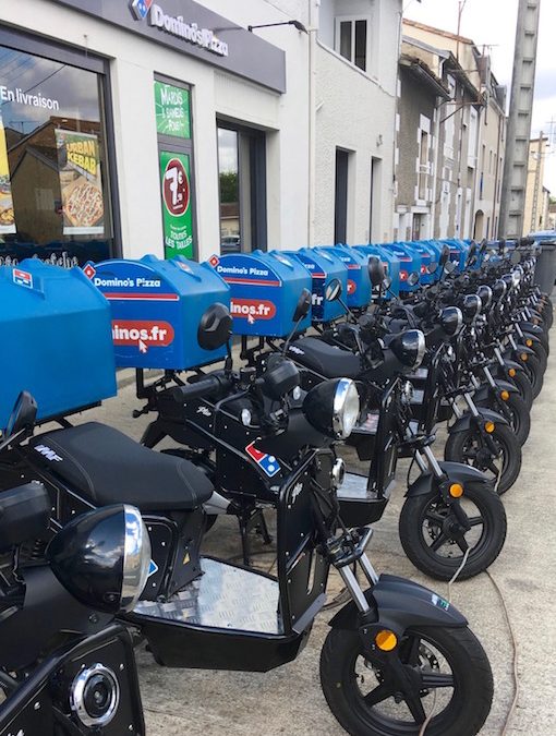 Le E-ptio assure la livraison chez Domino’s Pizza